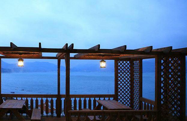 Rainbow Hill Pension Namhae Exterior foto